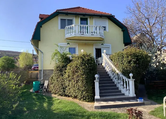 Haus Kristina בית הארחה